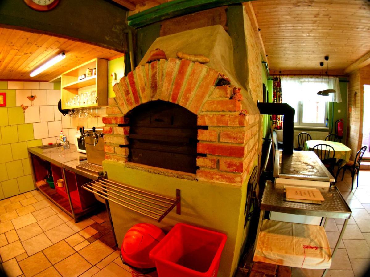 Chalupa Jenin Dolni Dvoriste Exterior photo